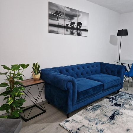 Stylish 2 Bed Home- Short Walk To Tottenham Stadium/Stations London Exterior photo