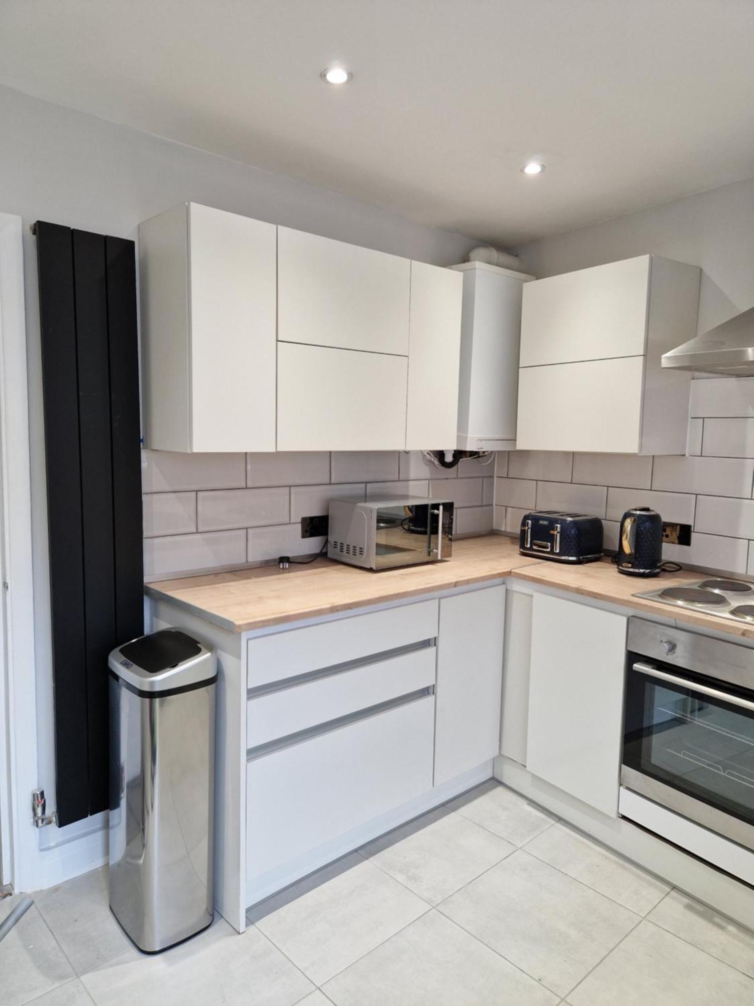 Stylish 2 Bed Home- Short Walk To Tottenham Stadium/Stations London Exterior photo