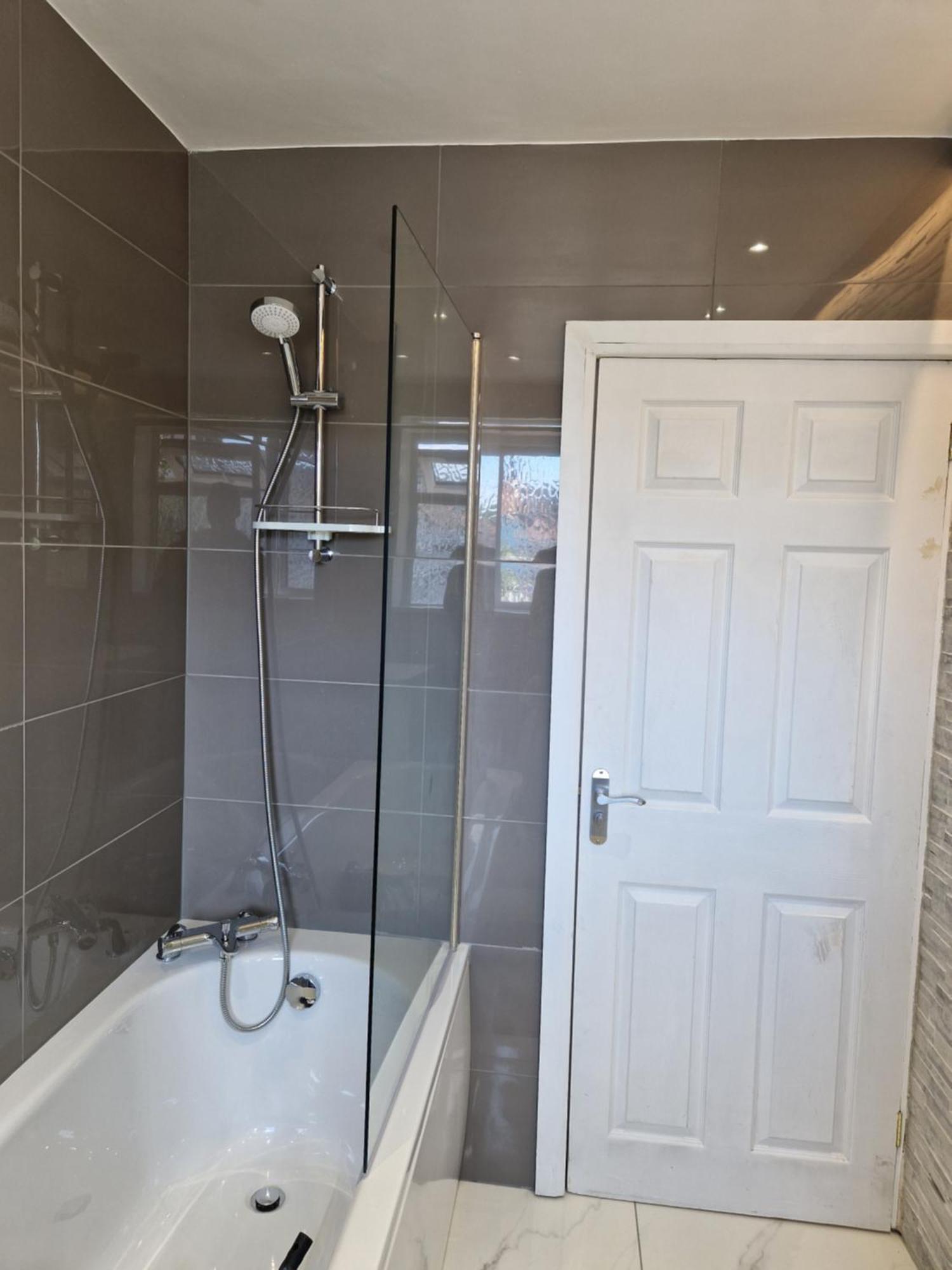 Stylish 2 Bed Home- Short Walk To Tottenham Stadium/Stations London Exterior photo